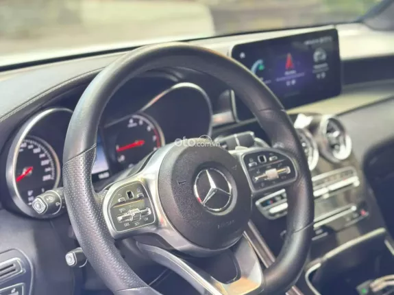 Mercedes-Benz GLC 250 4Matic 2017 - Full body GLC63 cực đẹp