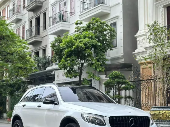 Mercedes-Benz GLC 250 4Matic 2017 - Full body GLC63 cực đẹp
