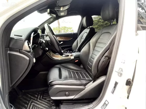 Mercedes-Benz GLC 250 4Matic 2019 - Vành đa chấu thể thao cực đẹp