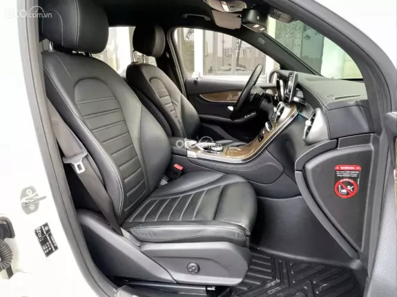 Mercedes-Benz GLC 250 4Matic 2019 - Vành đa chấu thể thao cực đẹp