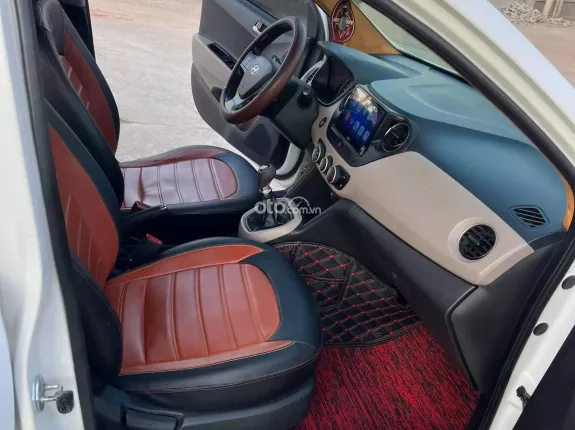 Hyundai Grand i10 2015 - Hatback 1.0 MT nhập khẩu, bản đủ. Xe đại chất, không lỗi nhỏ, keo chỉ thân vỏ zin