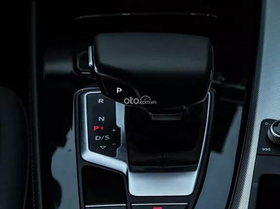 Audi A4 40 TFSI Advanced 2020 - Siêu phẩm Anh quốc