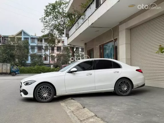 Mercedes-Benz C200 Avantgarde Plus 2023 - C200 Plus 2023
