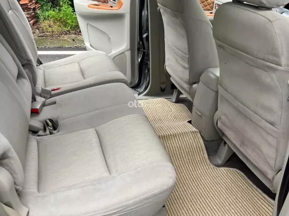 Toyota Innova 2.0E 2015 - , xe tư nhân, hồ sơ cầm tay. Xe đẹp không lỗi, máy số keo chỉ zin. Nội ngoại thất đẹp