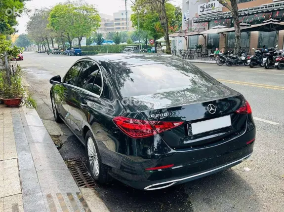 Mercedes-Benz C200 2.0 AT 2022 - Xe đẹp, chủ đi 8000km siêu lướt
