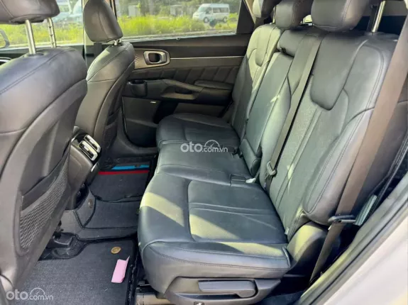 Kia Sorento 2.2 DAT Premium 2022 - Đăng kí tên tư nhân 1 chủ từ mới