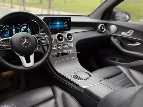 Mercedes-Benz GLC 300 4Matic 2021 - Options miên man, phom mới cực đẹp