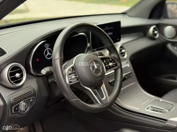 Mercedes-Benz GLC 300 4Matic 2021 - Options miên man, phom mới cực đẹp