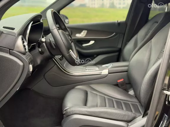 Mercedes-Benz GLC 300 4Matic 2021 - Options miên man, phom mới cực đẹp