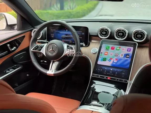 Mercedes-Benz C200 Avantgarde Plus 2023 - Bảo hành chính hãng, siêu lướt 2000 km
