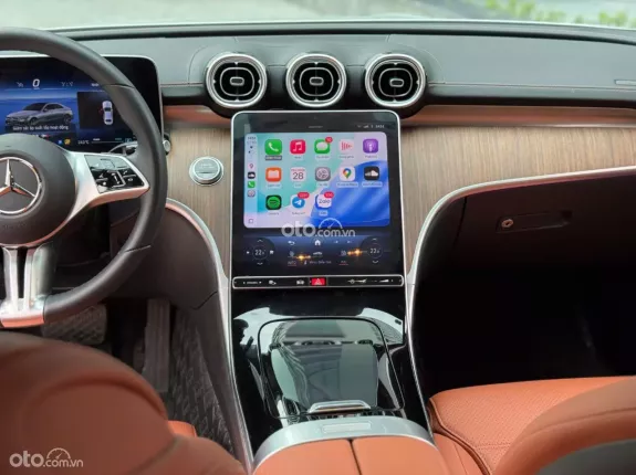 Mercedes-Benz C200 Avantgarde Plus 2023 - Bảo hành chính hãng, siêu lướt 2000 km