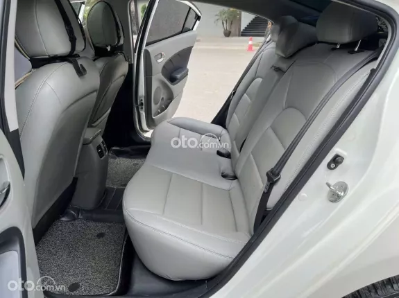 Kia K3 1.6AT 2015 - Nội thất kem siêu chất