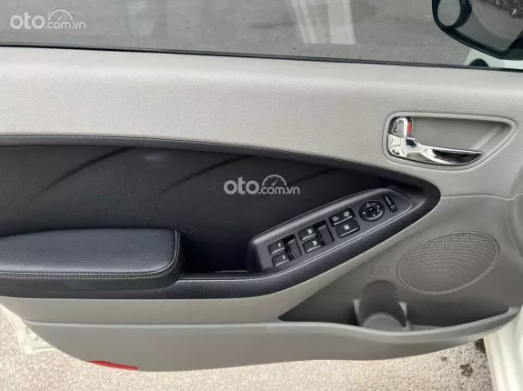 Kia K3 1.6AT 2015 - Nội thất kem siêu chất