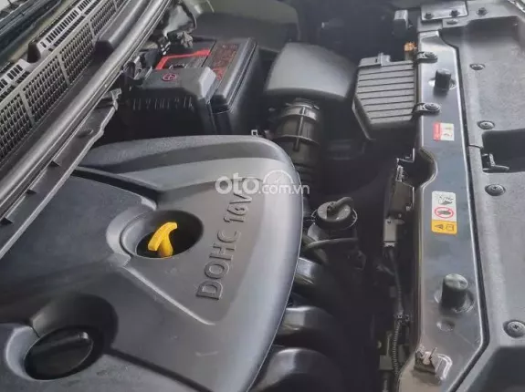 Kia Rondo 2.0 GAT 2015 - Số tự động máy xăng chạy tám vạn