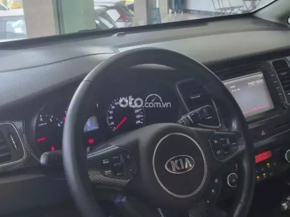Kia Rondo 2.0 GAT 2015 - Số tự động máy xăng chạy tám vạn