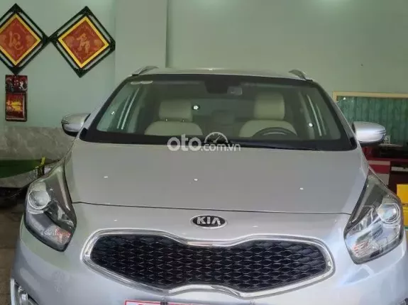 Kia Rondo 2.0 GAT 2015 - Số tự động máy xăng chạy tám vạn