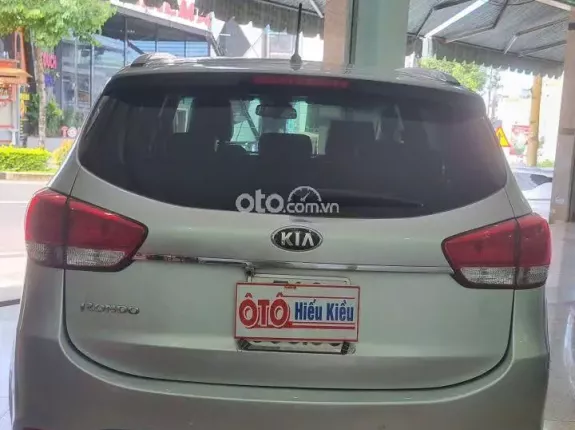 Kia Rondo 2.0 GAT 2015 - Số tự động máy xăng chạy tám vạn