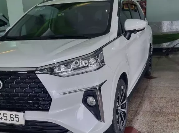 Toyota Veloz Cross 1.5 CVT TOP 2024 - Xe chạy bảy vạn đẹp xuất sắc