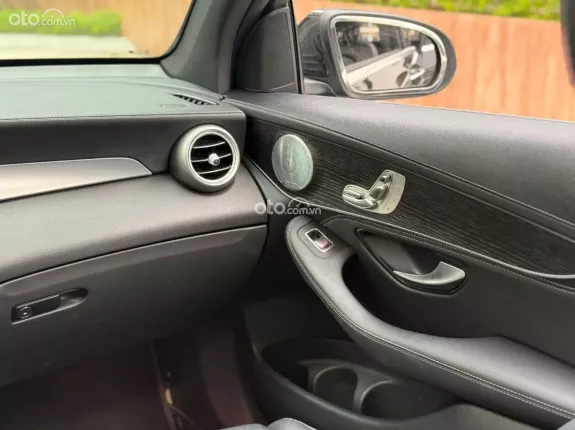 Mercedes-Benz GLC 300 4Matic 2020 - Xe cực đẹp