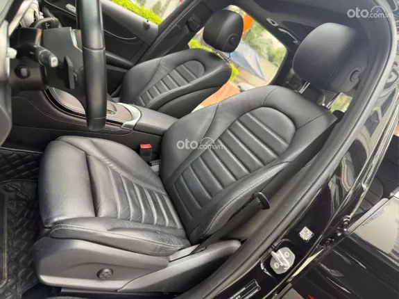 Mercedes-Benz GLC 300 4Matic 2020 - Xe cực đẹp