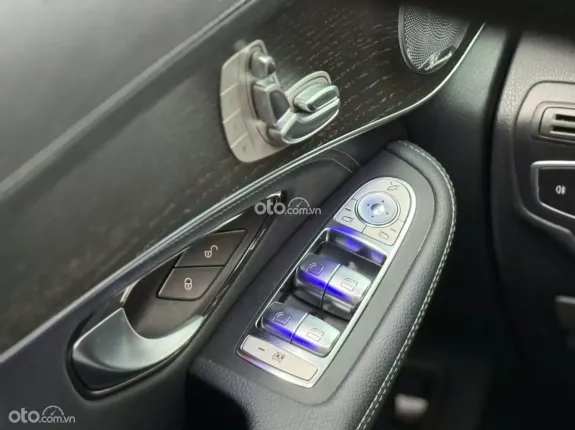 Mercedes-Benz GLC 300 4Matic 2020 - Xe cực đẹp