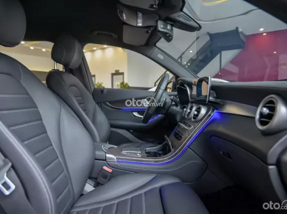 Mercedes-Benz GLC 200 4Matic 2021 - XE HOT CÓ SẴN GIAO NGAY!!