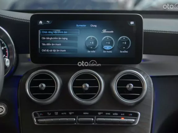 Mercedes-Benz GLC 200 4Matic 2021 - XE HOT CÓ SẴN GIAO NGAY!!