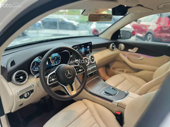 Mercedes-Benz GLC 200 4Matic 2021 - Hỗ trợ NH, giao xe, test hãng toàn quốc