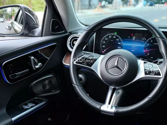 Mercedes-Benz C200 Avantgarde Plus 2022 - XE HOT CÓ SẴN GIAO NGAY!!