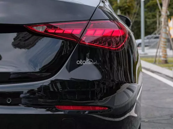 Mercedes-Benz C200 Avantgarde Plus 2022 - XE HOT CÓ SẴN GIAO NGAY!!