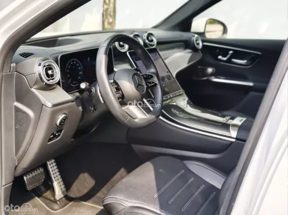 Mercedes-Benz GLC 300 4Matic V1 2023 - 7.000 km