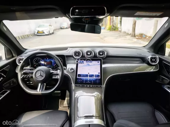 Mercedes-Benz GLC 300 4Matic V1 2023 - 7.000 km