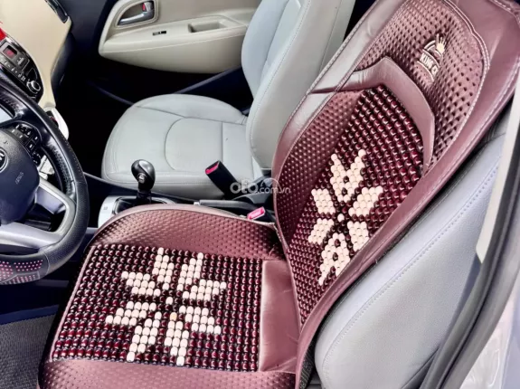 Kia Rio 1.4 AT 2015 - Xe nhập đẹp