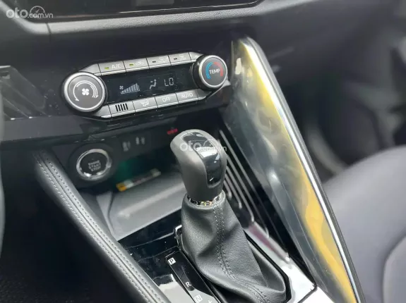 Toyota Yaris Cross Xăng 2024 - Gần như xe mới 99%