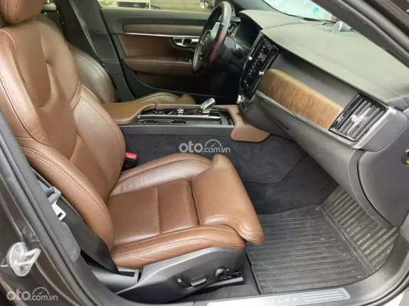 Volvo S90 Ultimate AWD 2022 - Sang trọng và an toàn hàng đầu với phiên bản LWB