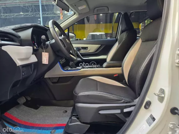 Toyota Veloz 2023 - Êm mượt tiết kiệm