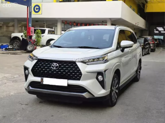 Toyota Veloz 2023 - Êm mượt tiết kiệm