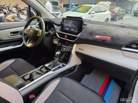 Toyota Veloz 2023 - Êm mượt tiết kiệm