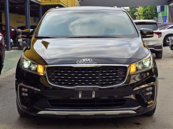 Kia Sedona 2.2 Luxury 2021 - MÁY DẦU, 7 CHỖ RỘNG RÃI