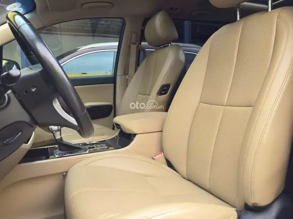 Kia Sedona 2.2 Luxury 2021 - MÁY DẦU, 7 CHỖ RỘNG RÃI