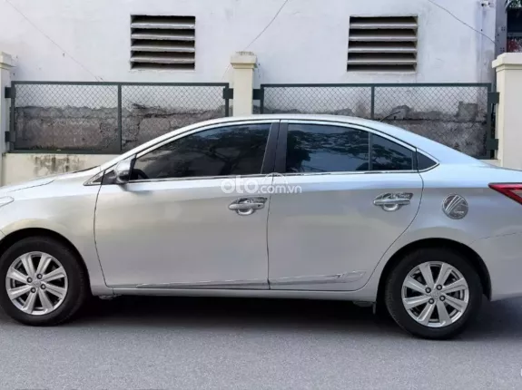 Toyota Vios 2015 - Đăng kiểm đến tháng 10-2026