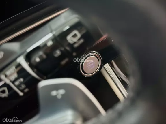 Kia Carnival 2.2D Signature 2022 - MPV cao cấp với động cơ dầu mạnh mẽ