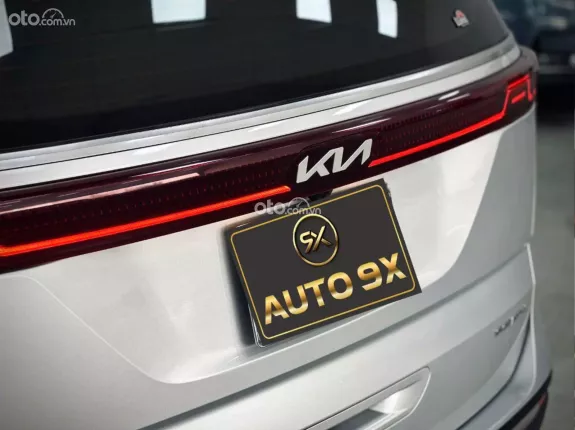 Kia Carnival 2.2D Signature 2022 - MPV cao cấp với động cơ dầu mạnh mẽ