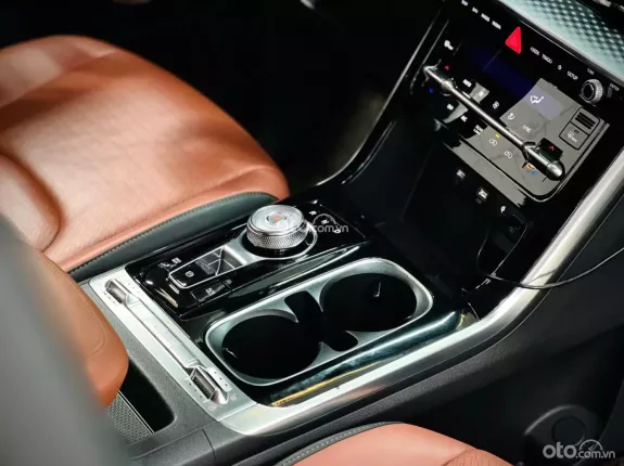 Kia Carnival 2.2D Signature 2022 - MPV cao cấp với động cơ dầu mạnh mẽ