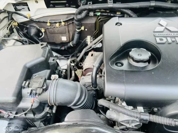 Mitsubishi Pajero Sport D 4x2 AT 2014 - Máy dầu số tự động