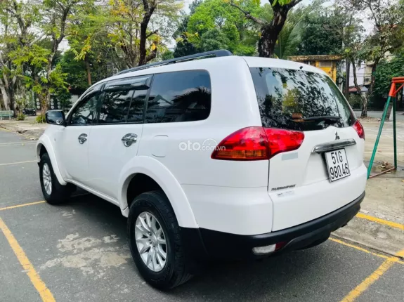 Mitsubishi Pajero Sport D 4x2 AT 2014 - Máy dầu số tự động