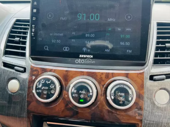 Mitsubishi Pajero Sport D 4x2 AT 2014 - Máy dầu số tự động