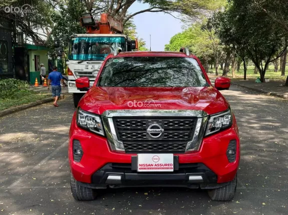 Nissan Navara NP300 VL 4x4 AT 2021 - Bán tải 2 cầu mạnh mẽ, giá cực tốt