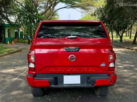 Nissan Navara NP300 VL 4x4 AT 2021 - Bán tải 2 cầu mạnh mẽ, giá cực tốt