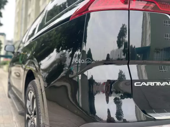 Kia Carnival 3.5G Signature 2022 - Cần bán Kia Carnival 3.5G Signature sx 2022 -Xe đẹp xuất sắc